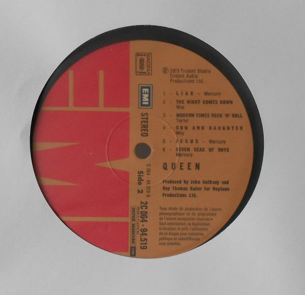 Queen – Queen