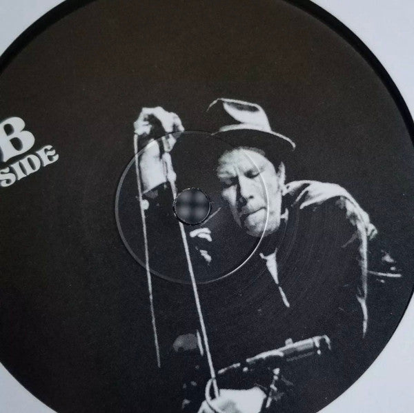Tom Waits – Gun Street Boy (The Bridge School Benefit Broadcast)