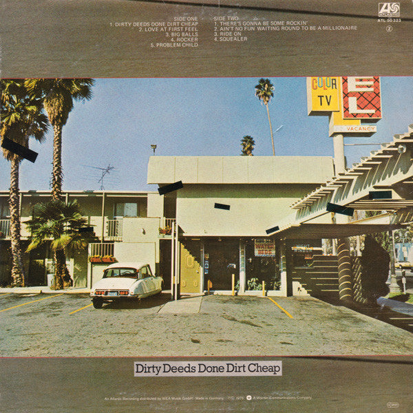 AC/DC – Dirty Deeds Done Dirt Cheap