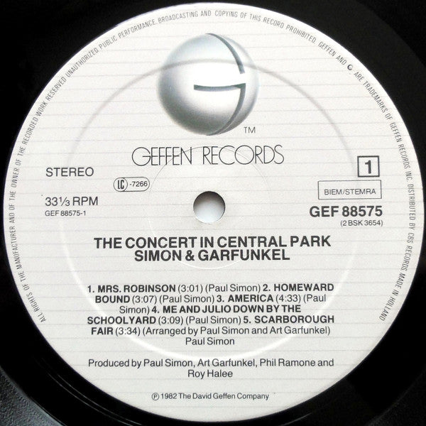 Simon And Garfunkel* – The Concert In Central Park    2LP,Gatefold + 12 page booklet, Gatefold, White Labels With Thin Lines