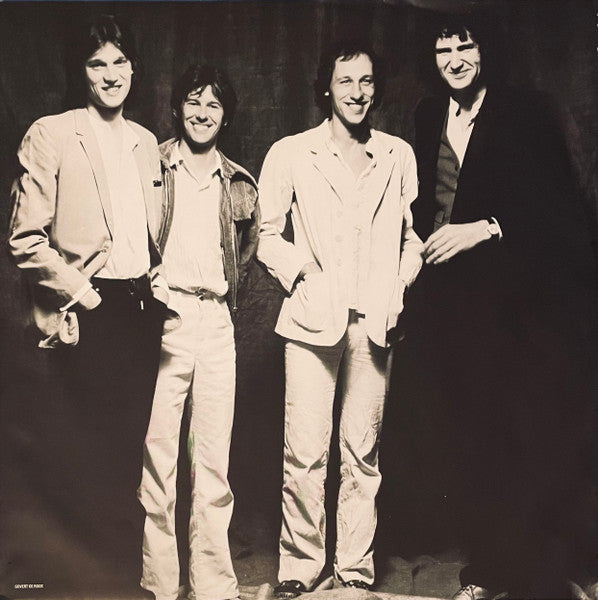 Dire Straits  ---  Communique