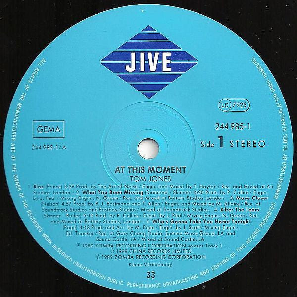 Tom Jones – At This Moment